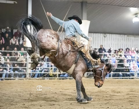 Bareback riding Ranch Gagnon